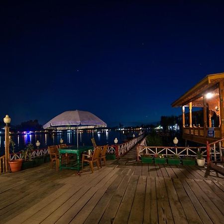 Hotel Kolu Group Of Houseboats Srīnagar Exterior foto